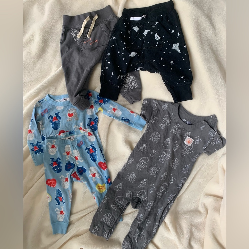 Space & Star Wars lovers…4pcs sold together- VGUC - 12-18m Gap & Hanna Andersson
